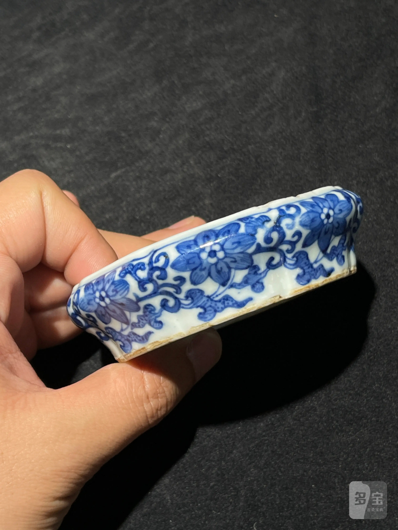 清道光 青花釉里红金玉满堂纹水盂、 - 图3